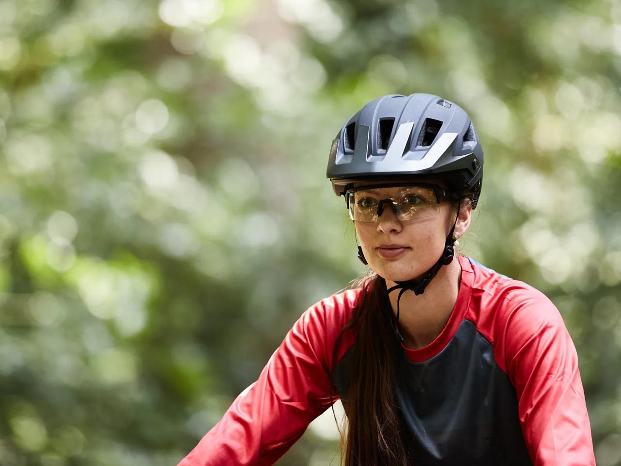 Shore MTB helmet