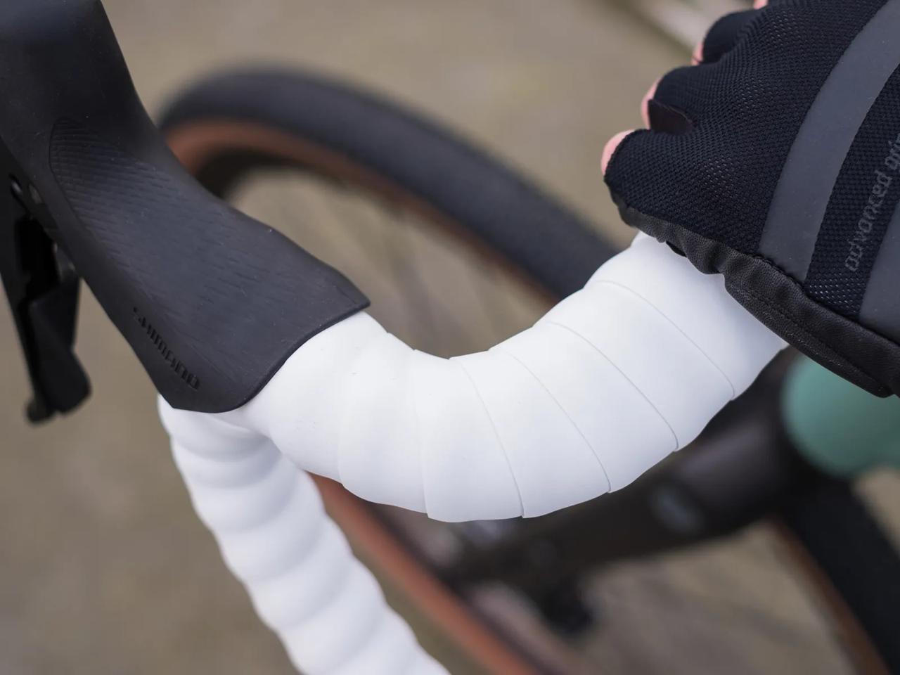 insync bikes urban pro e-bike 1.0. Refurbished safety glove This one Size:DL Shimano 105 PD-5700-C Carbon